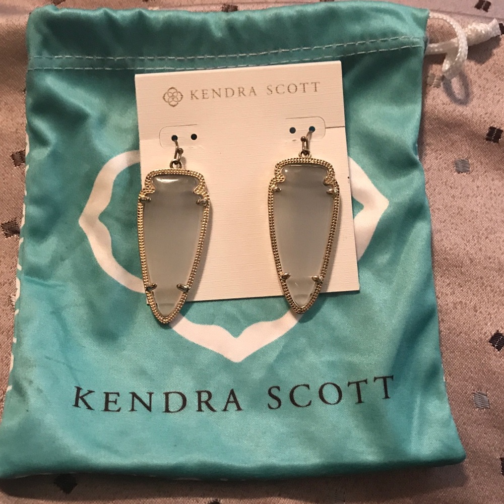 Kendra Scott Skylar <<SOLD>>